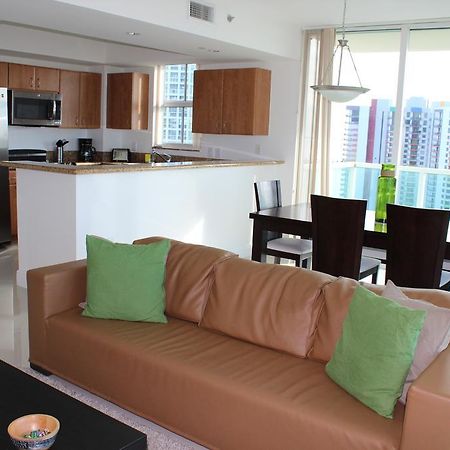 Lyx Suites At One Broadway In Brickell Майами Экстерьер фото