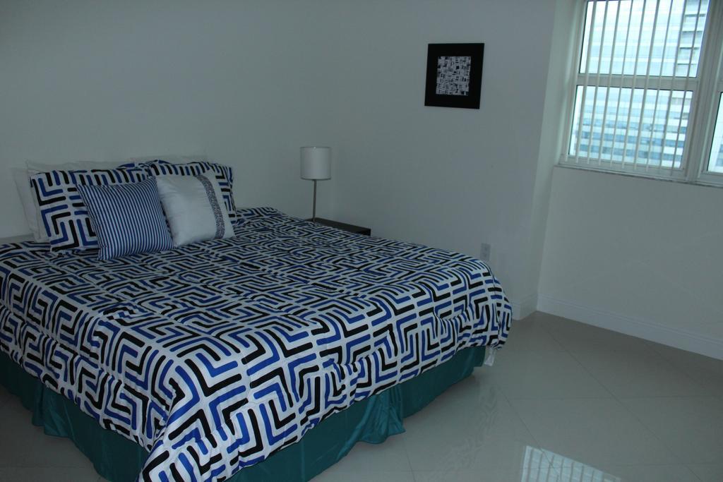 Lyx Suites At One Broadway In Brickell Майами Номер фото