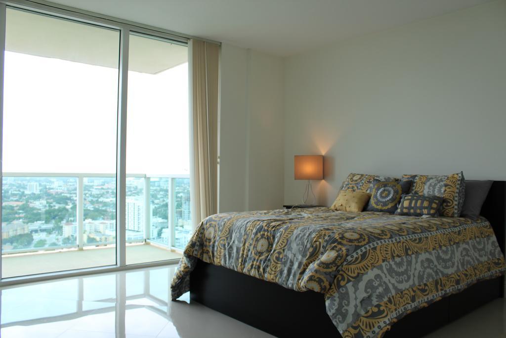 Lyx Suites At One Broadway In Brickell Майами Экстерьер фото
