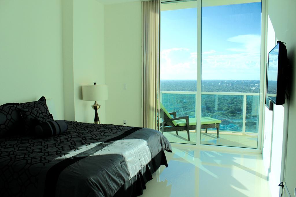 Lyx Suites At One Broadway In Brickell Майами Экстерьер фото